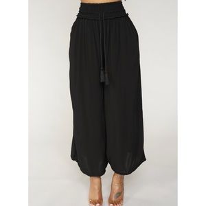 FashionNova Cropped Flowy Pants